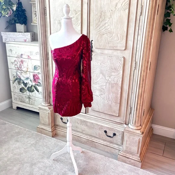 NEW Red Dress, Sequin Dress, Cocktail Dress, One Shoulder, NWOT, Size 0 - Picture 1 of 10